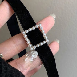 Joy Jewels Ras de cou Square Noir